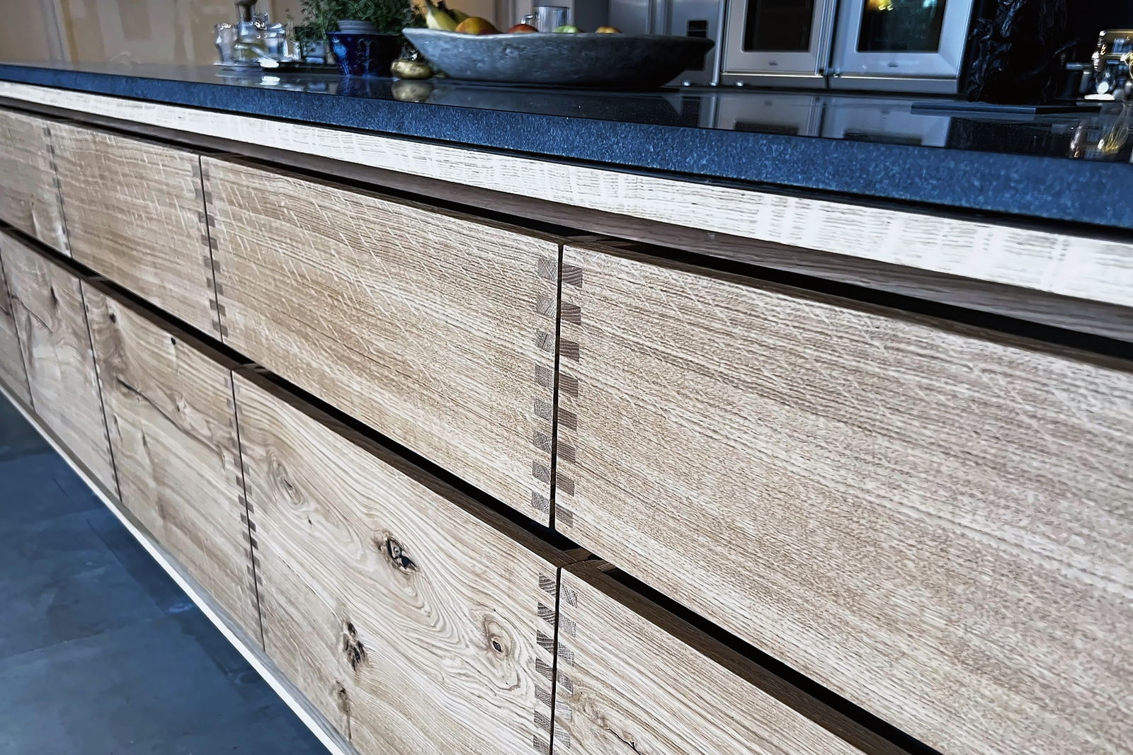 What separates a handmade kitchen from a fitted one