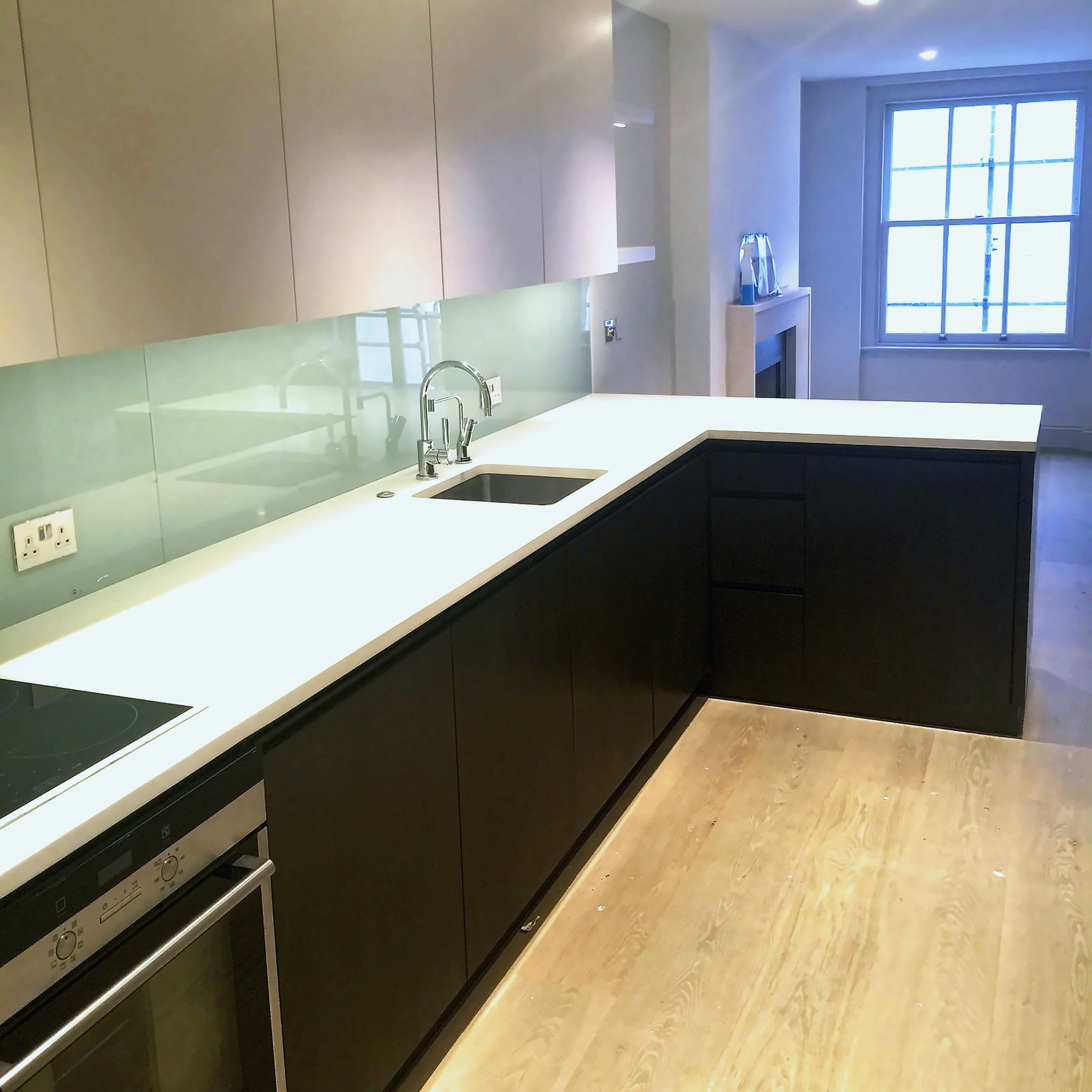 Ironmongery and paint edge, Queen’s Gate Place Mews kitchen in South Kensington