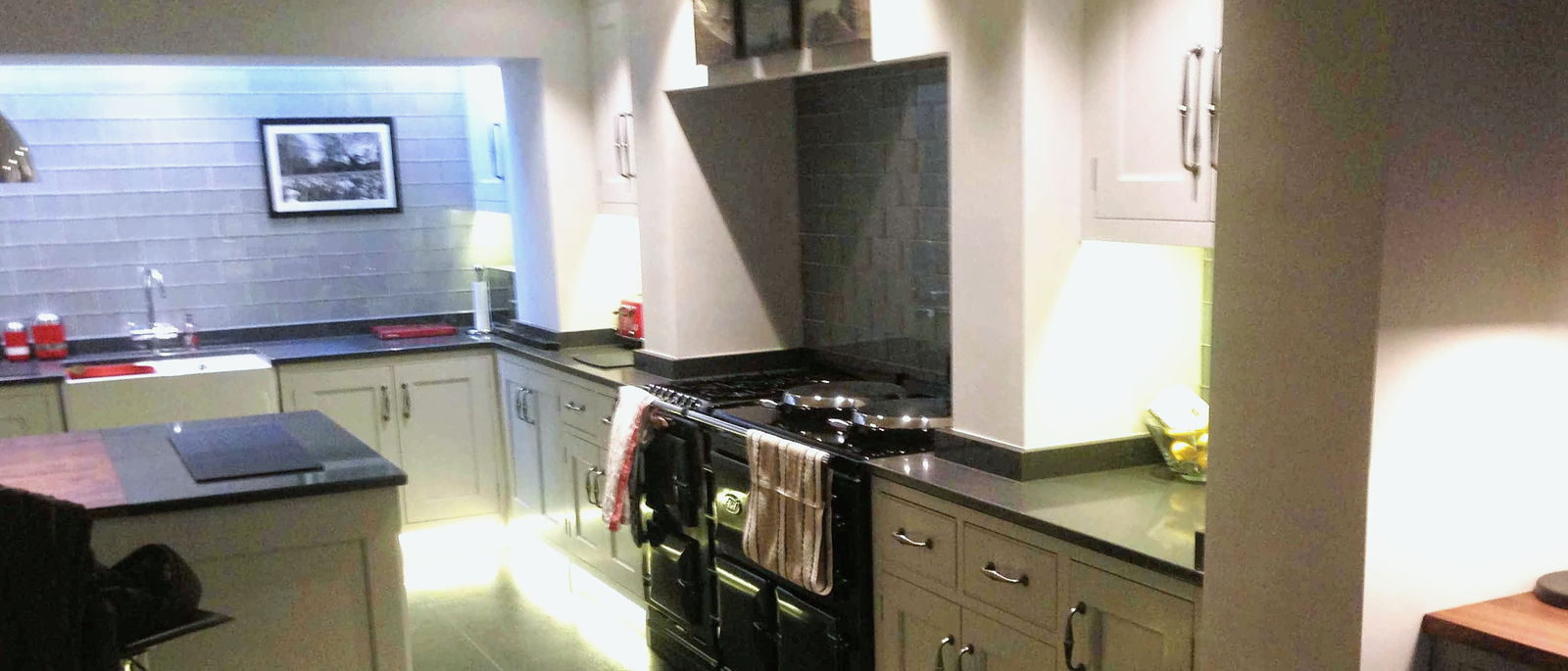 A painted Shaker kitchen in Westminster