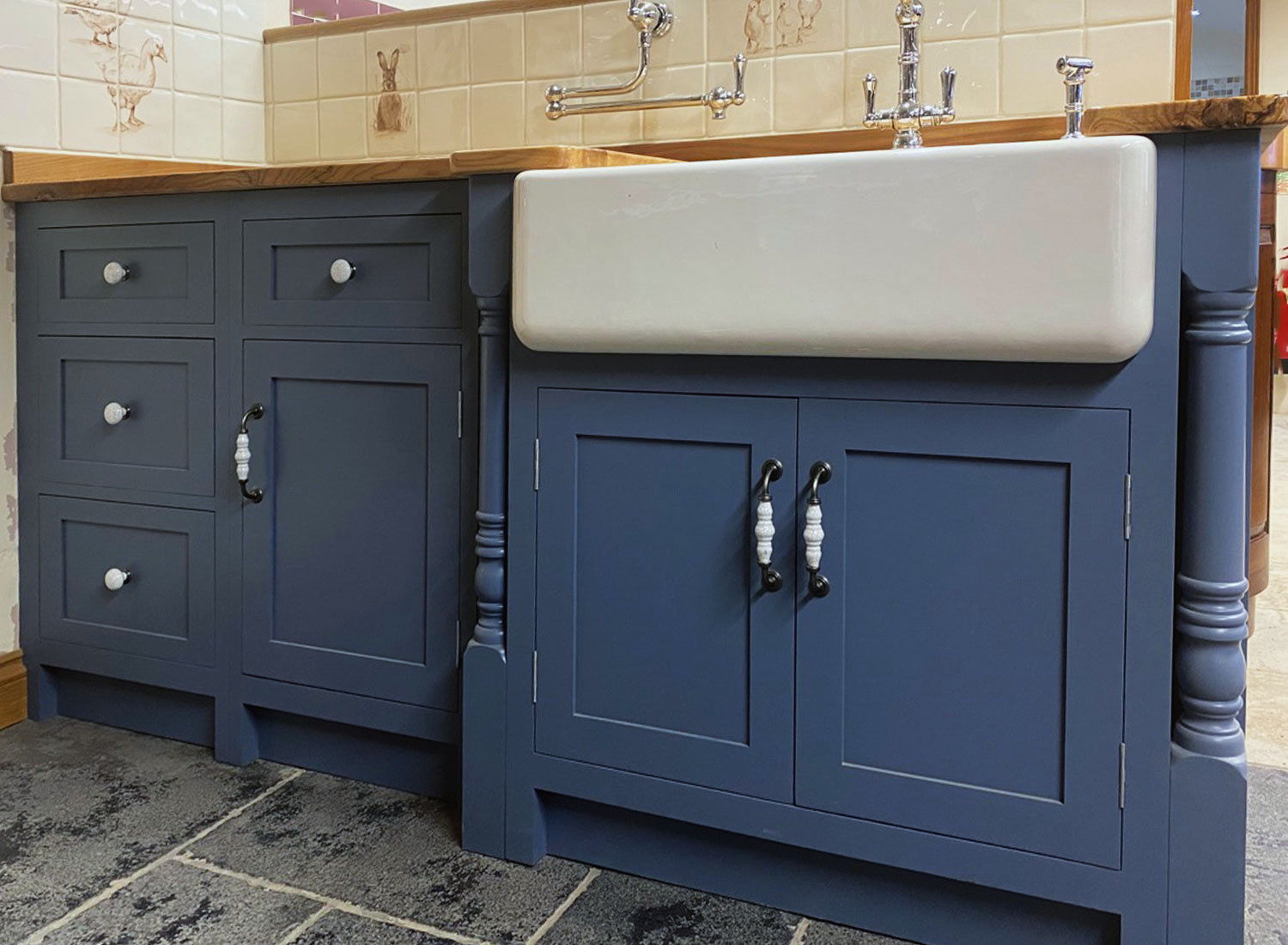 Painted base units with a solid timber worktop