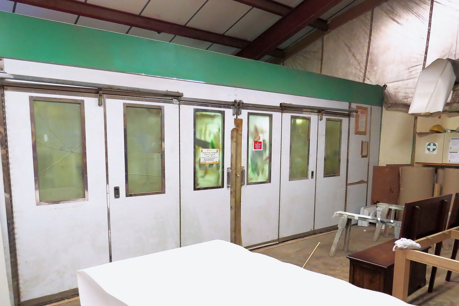 Paint and finishing in the workshop