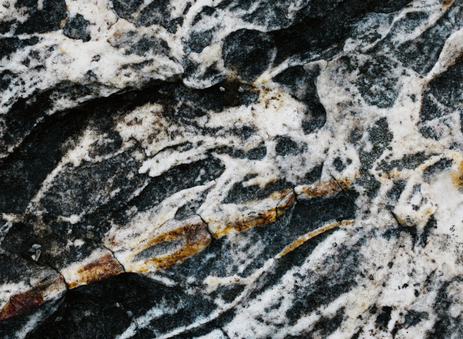 Granite, close, showing the movement in the slab